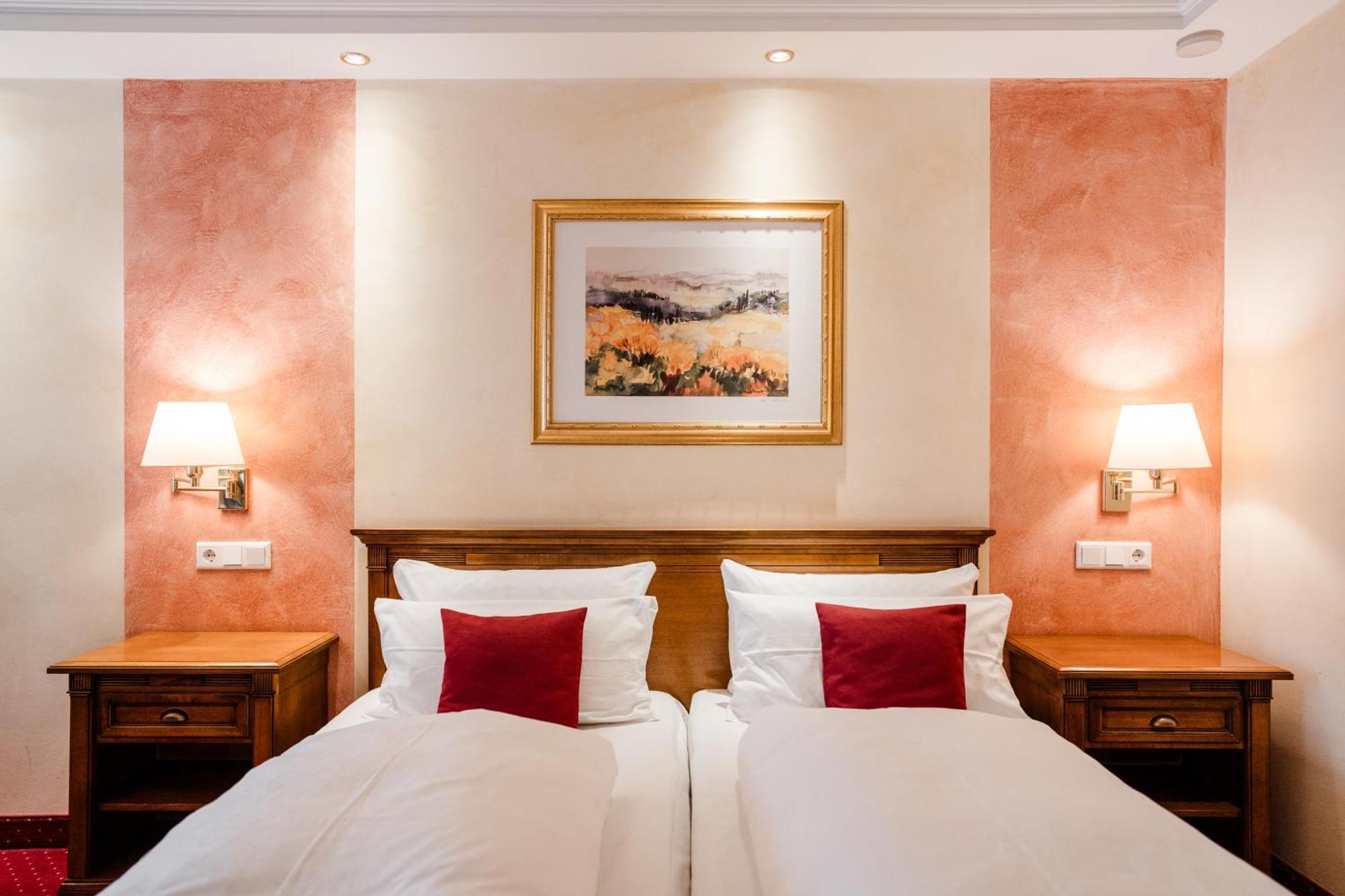 Hotel Antoniushof Ruhstorf an der Rott Екстер'єр фото
