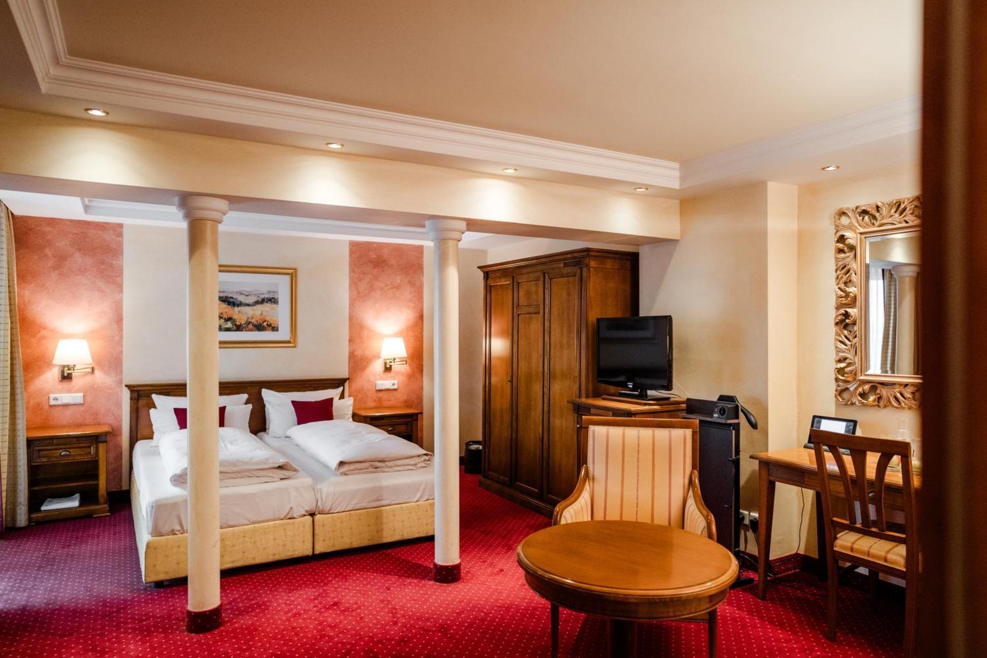 Hotel Antoniushof Ruhstorf an der Rott Екстер'єр фото