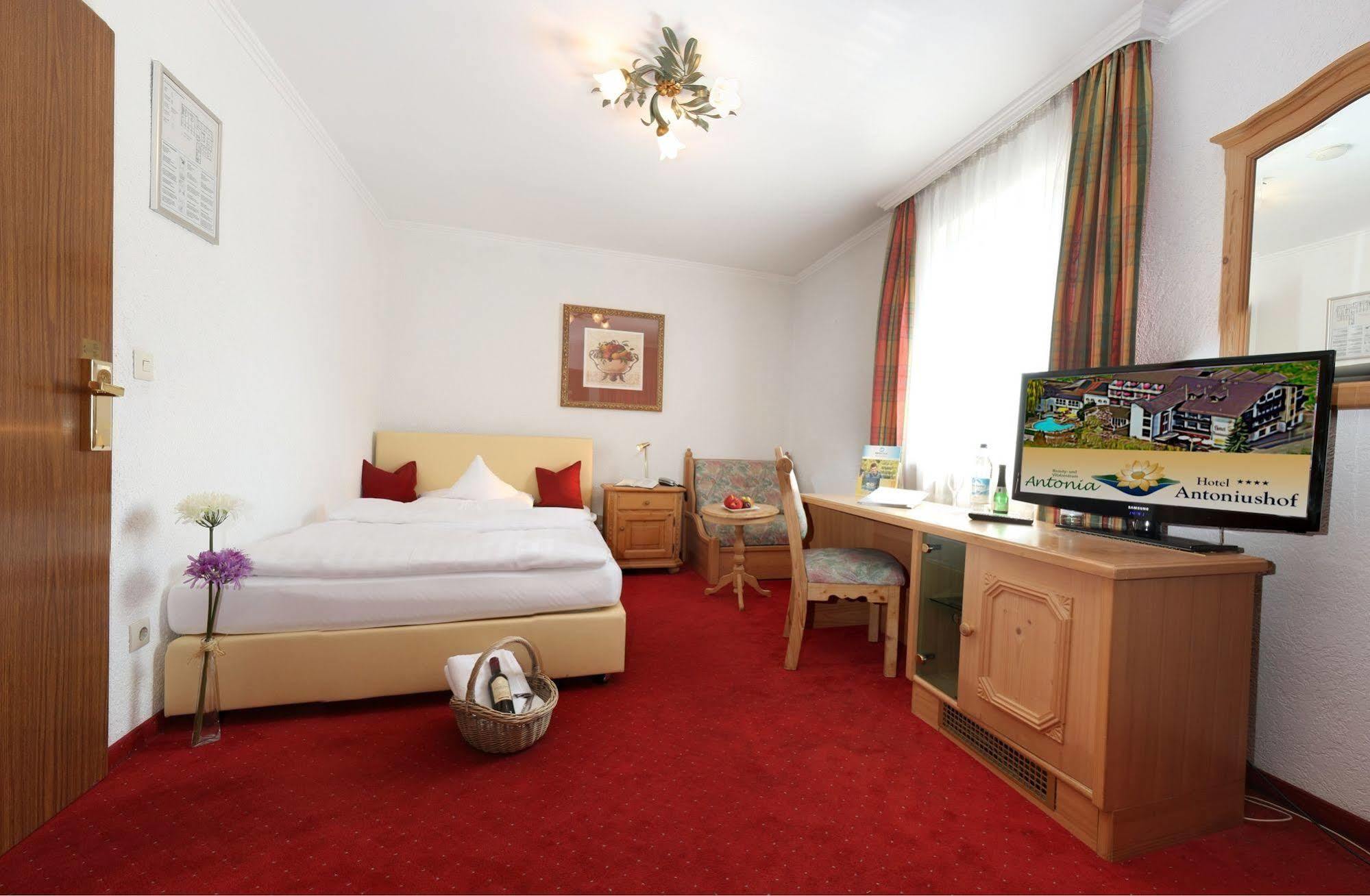 Hotel Antoniushof Ruhstorf an der Rott Екстер'єр фото